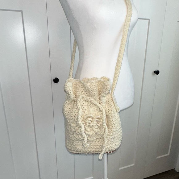 Handmade Crochet Cream Bucket Crossbody Bag with Faux Leather Bottom - Picture 1 of 9